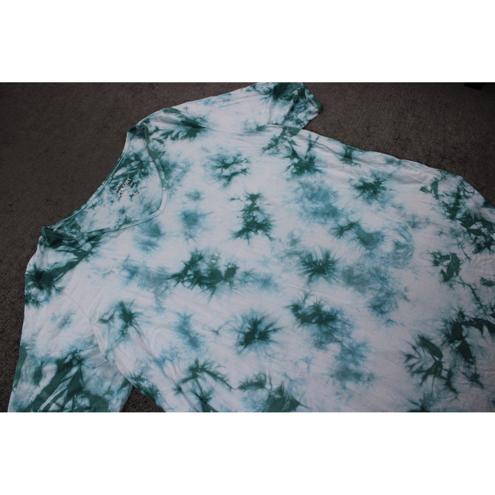Torrid Super Soft Knits Green Tie Dye V-Neck T-Shirt Womens Plus Size 3 3X